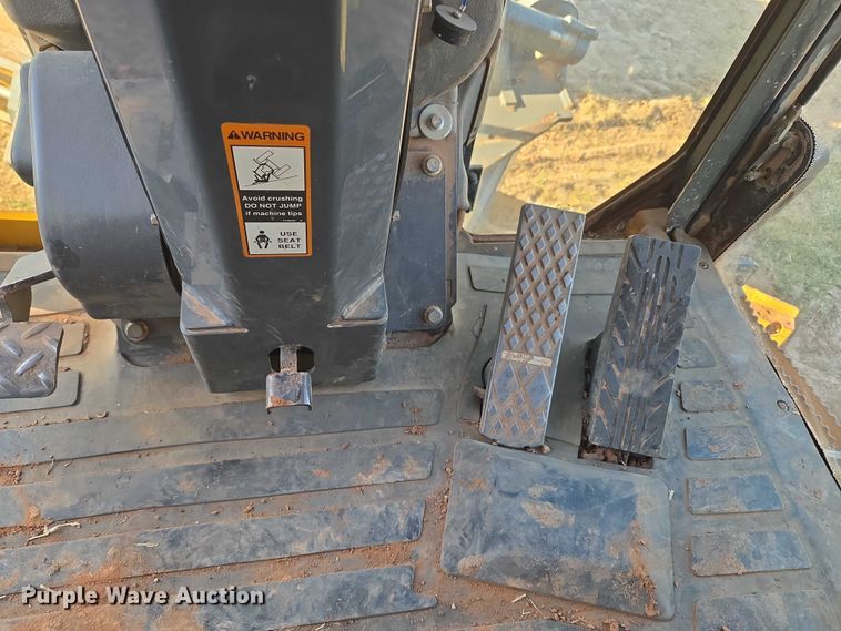 image for item EU3886 2010 John Deere 772GP motor grader