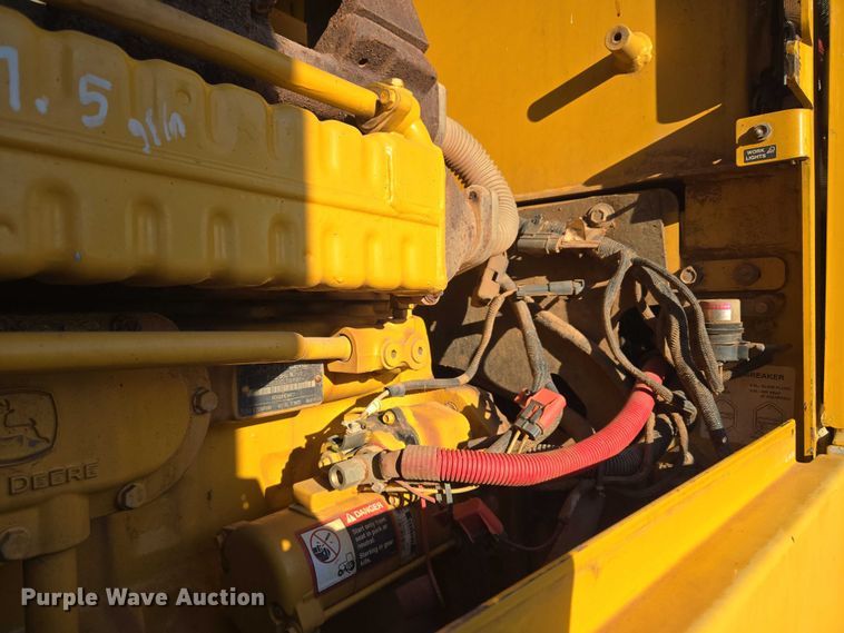 image for item EU3886 2010 John Deere 772GP motor grader