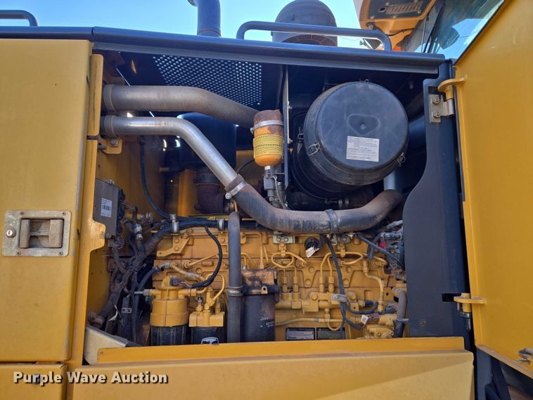 image for item EU3886 2010 John Deere 772GP motor grader