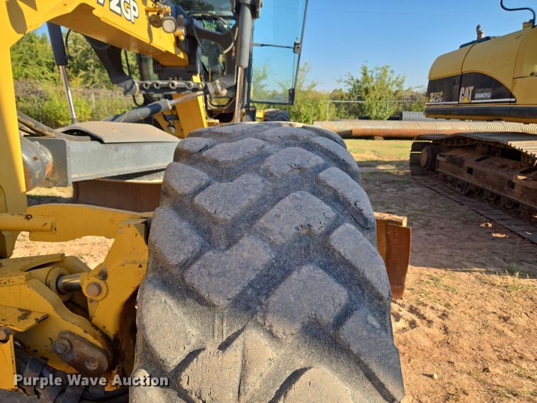 image for item EU3886 2010 John Deere 772GP motor grader