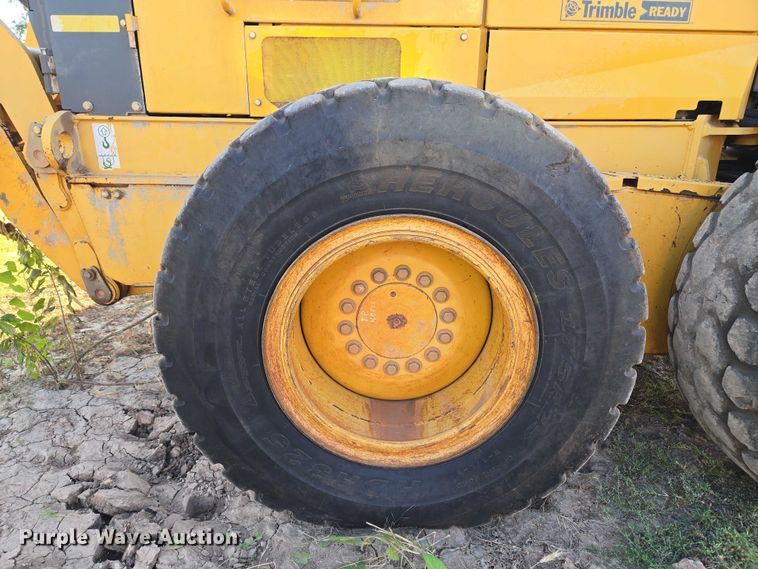 image for item EU3886 2010 John Deere 772GP motor grader