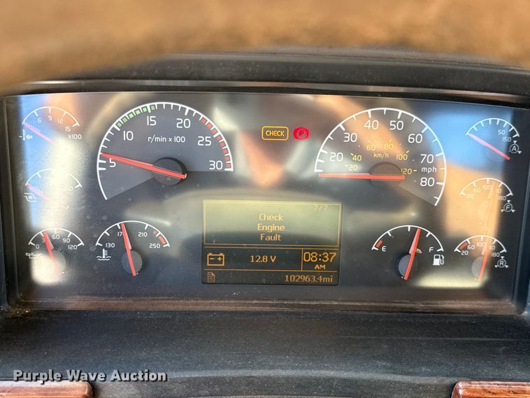 image for item EU3887 2005 Volvo VHD hydrovac truck