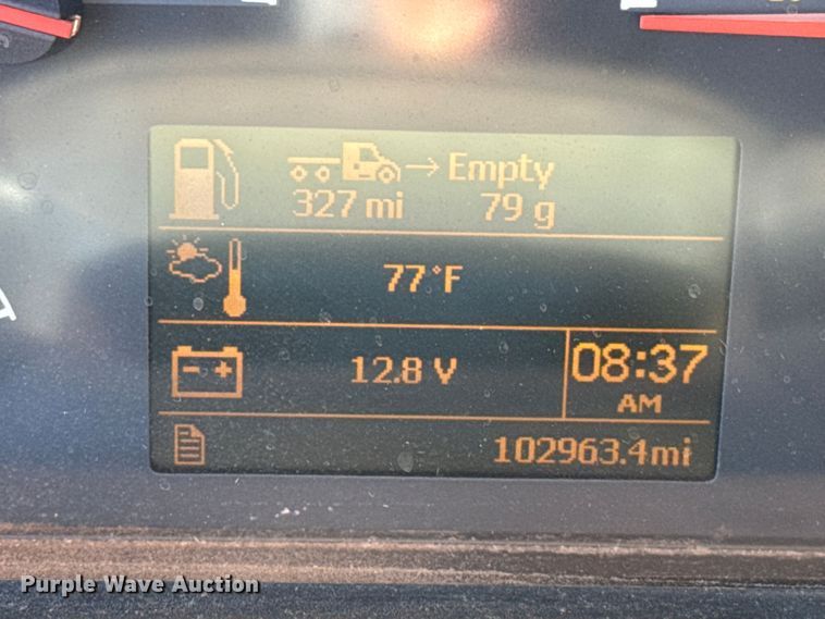 image for item EU3887 2005 Volvo VHD hydrovac truck