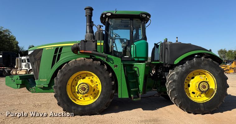 image for item EU3888 2017 John Deere 9570R Scraper Special 4WD tractor