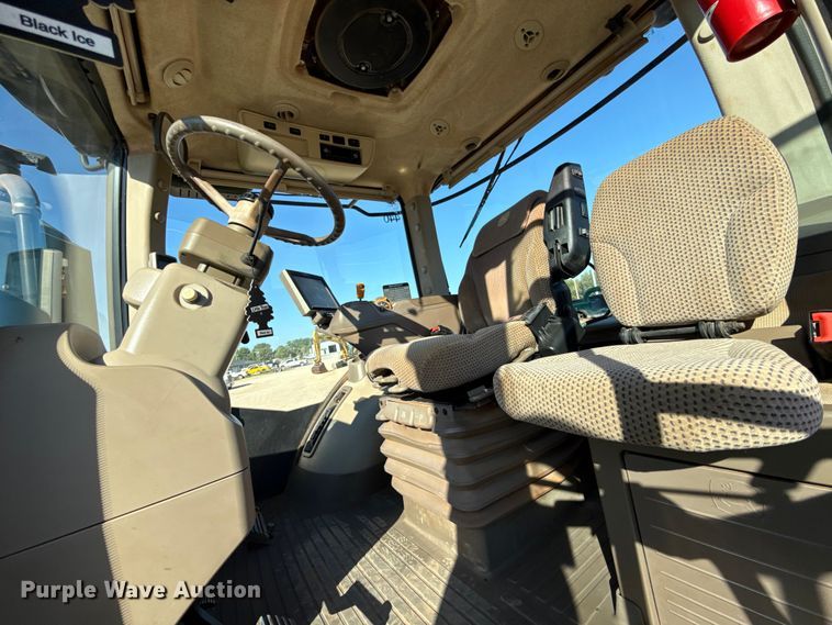 image for item EU3888 2017 John Deere 9570R Scraper Special 4WD tractor