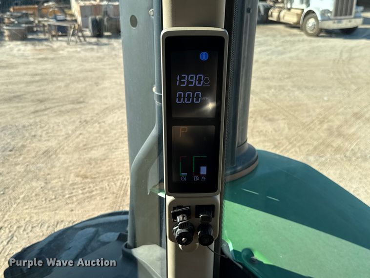 image for item EU3888 2017 John Deere 9570R Scraper Special 4WD tractor