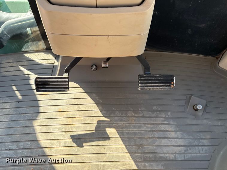 image for item EU3888 2017 John Deere 9570R Scraper Special 4WD tractor