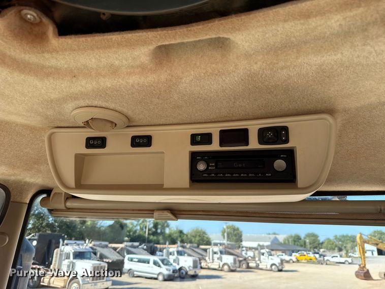 image for item EU3888 2017 John Deere 9570R Scraper Special 4WD tractor