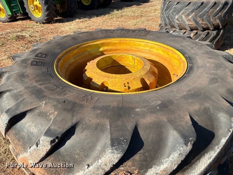 image for item EU3888 2017 John Deere 9570R Scraper Special 4WD tractor