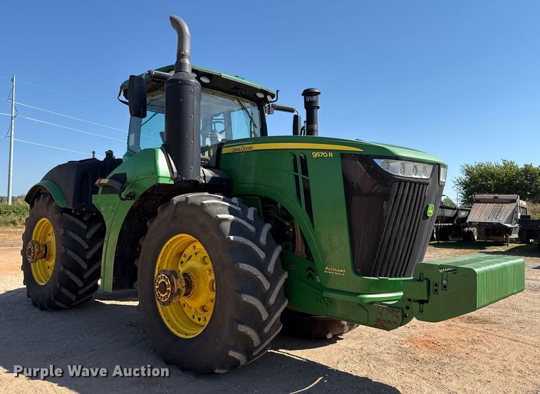 image for item EU3889 2019 John Deere 9570R Scraper Special 4WD tractor