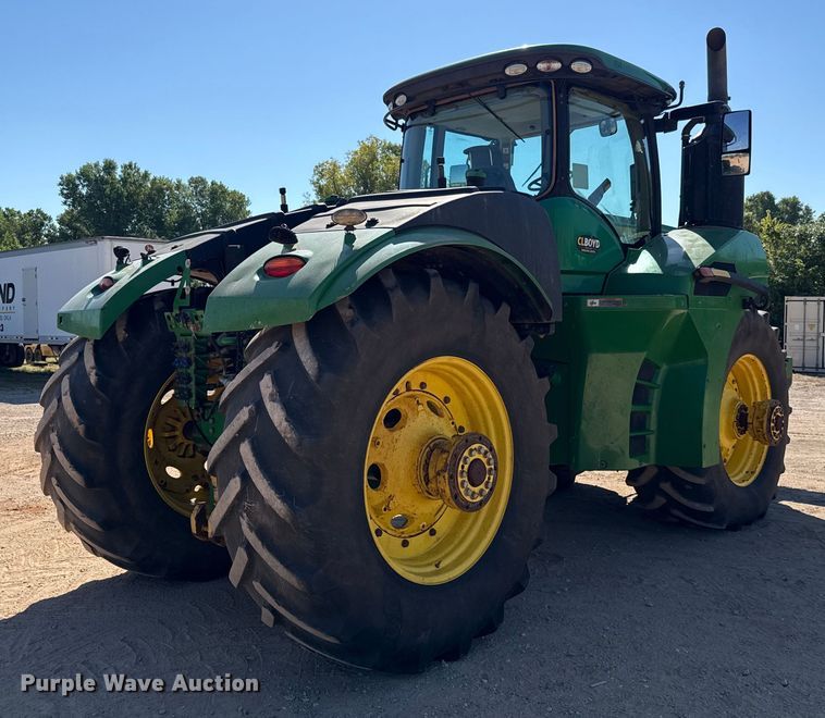image for item EU3889 2019 John Deere 9570R Scraper Special 4WD tractor