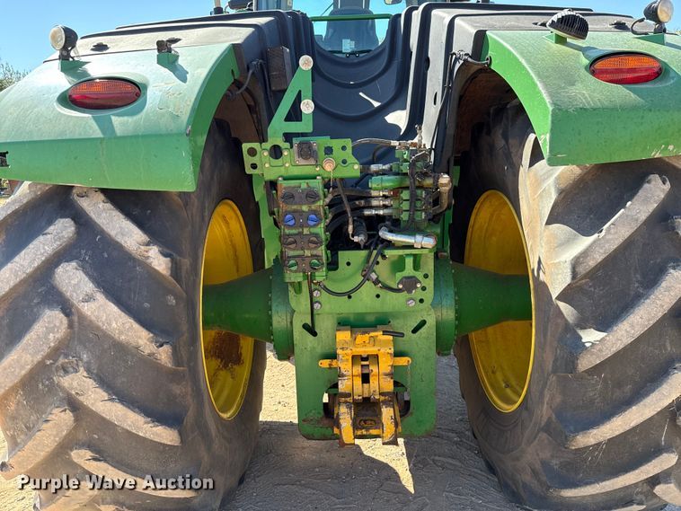 image for item EU3889 2019 John Deere 9570R Scraper Special 4WD tractor