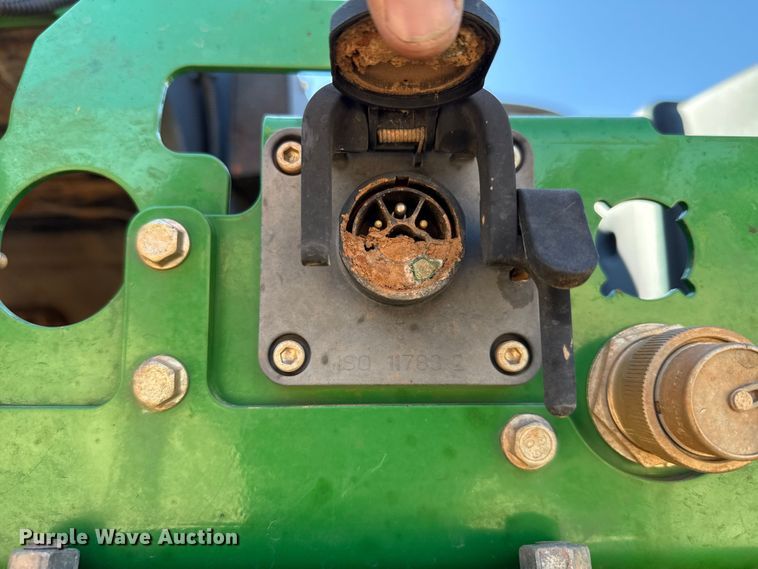 image for item EU3889 2019 John Deere 9570R Scraper Special 4WD tractor