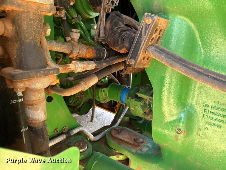 image for item EU3889 2019 John Deere 9570R Scraper Special 4WD tractor