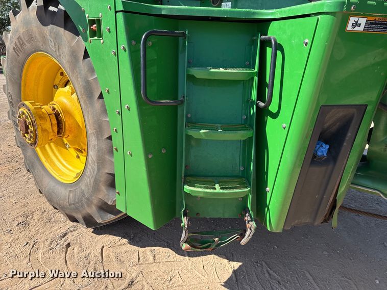 image for item EU3889 2019 John Deere 9570R Scraper Special 4WD tractor
