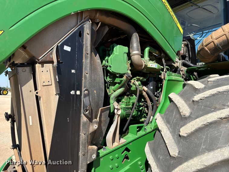 image for item EU3889 2019 John Deere 9570R Scraper Special 4WD tractor