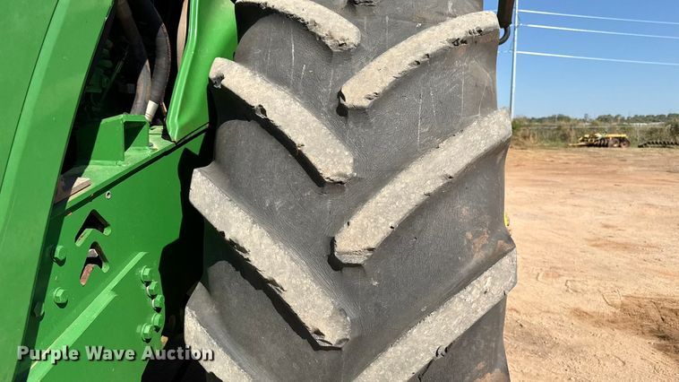 image for item EU3889 2019 John Deere 9570R Scraper Special 4WD tractor