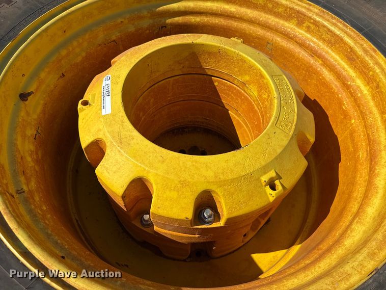 image for item EU3889 2019 John Deere 9570R Scraper Special 4WD tractor