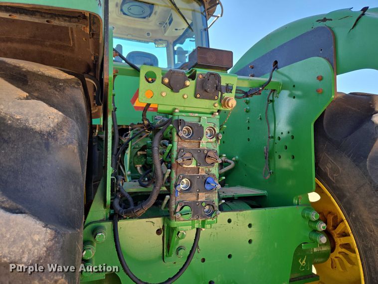 image for item EU3890 2014 John Deere 9560R Scraper Special Scraper Special 4WD tractor