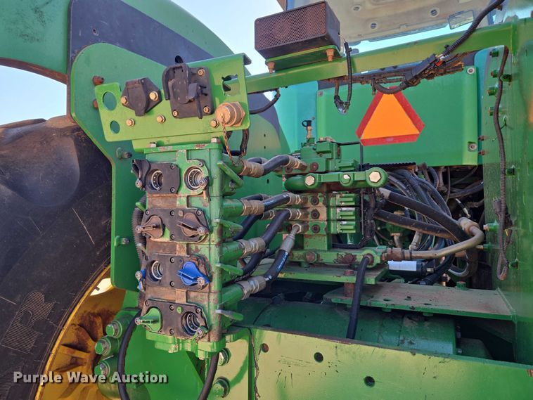 image for item EU3890 2014 John Deere 9560R Scraper Special Scraper Special 4WD tractor