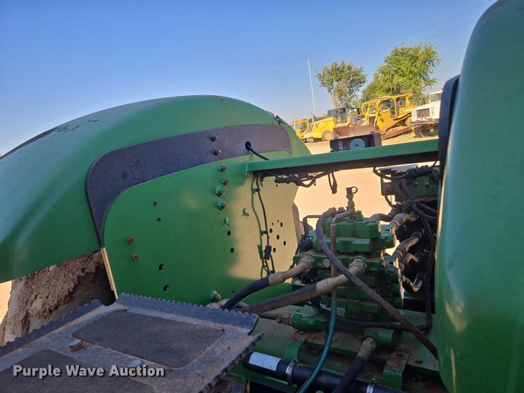 image for item EU3890 2014 John Deere 9560R Scraper Special Scraper Special 4WD tractor