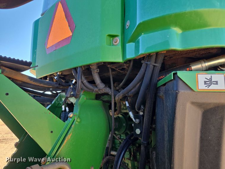 image for item EU3890 2014 John Deere 9560R Scraper Special Scraper Special 4WD tractor