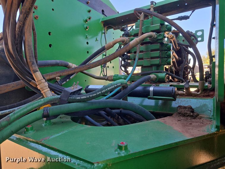 image for item EU3890 2014 John Deere 9560R Scraper Special Scraper Special 4WD tractor