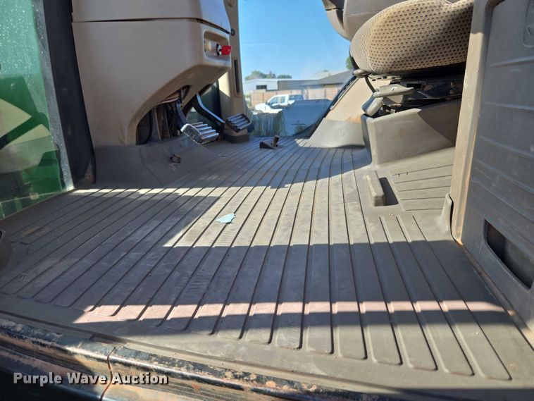 image for item EU3890 2014 John Deere 9560R Scraper Special Scraper Special 4WD tractor