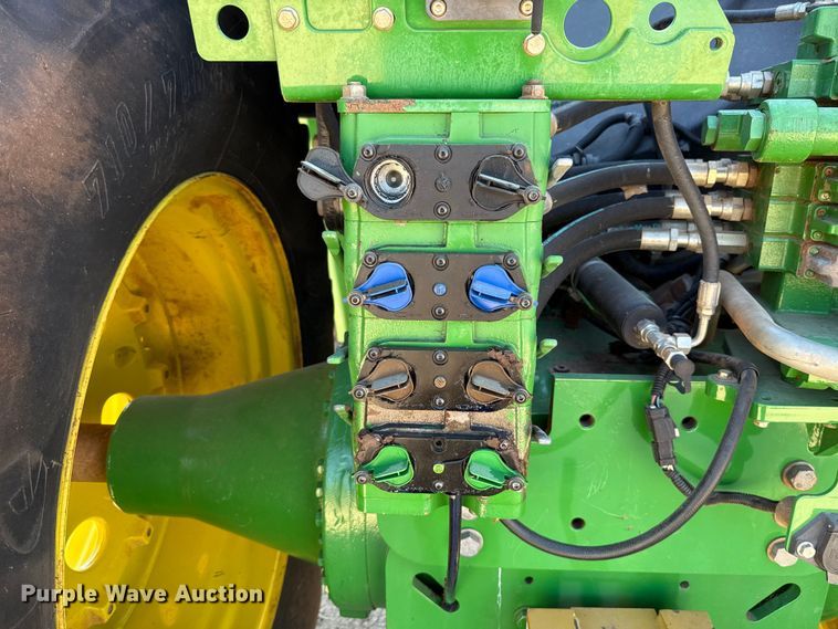 image for item EU3891 2018 John Deere 9570R Scraper Special 4WD tractor