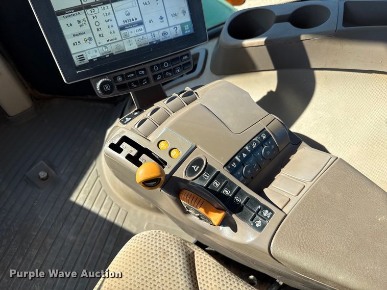 image for item EU3891 2018 John Deere 9570R Scraper Special 4WD tractor