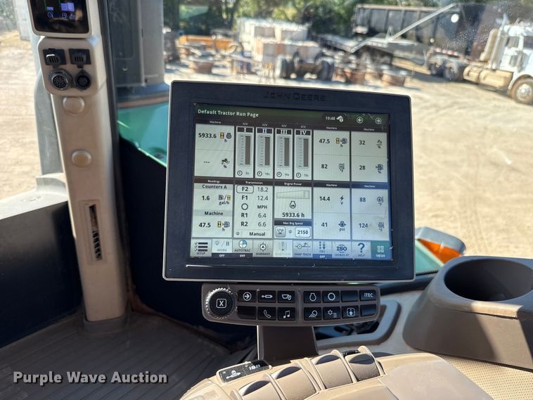 image for item EU3891 2018 John Deere 9570R Scraper Special 4WD tractor