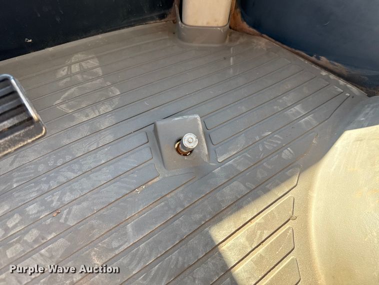 image for item EU3891 2018 John Deere 9570R Scraper Special 4WD tractor