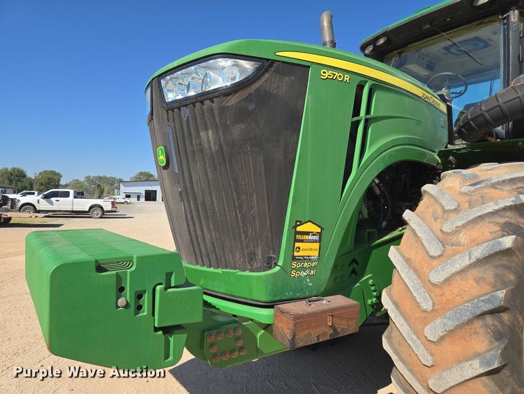 image for item EU3892 2018 John Deere 9570R Scraper Special 4WD tractor