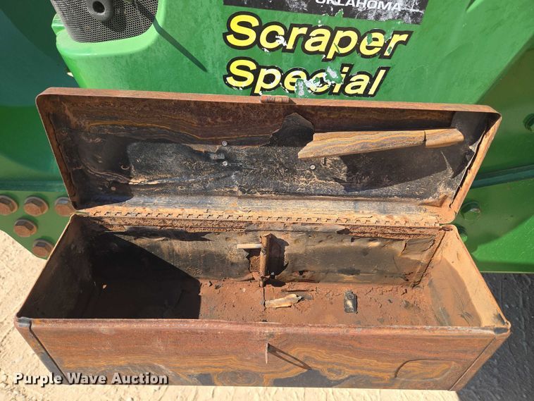 image for item EU3892 2018 John Deere 9570R Scraper Special 4WD tractor