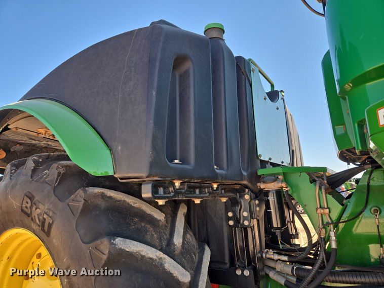 image for item EU3892 2018 John Deere 9570R Scraper Special 4WD tractor