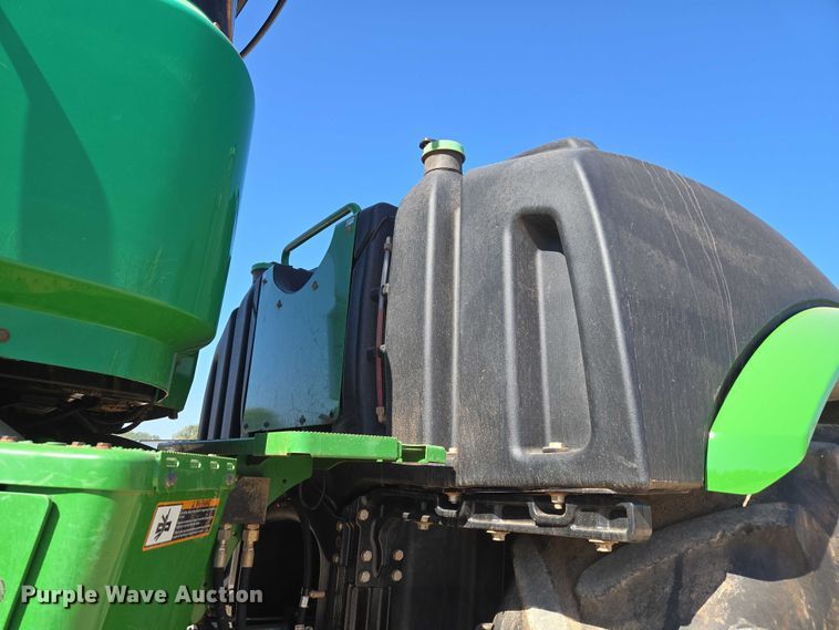 image for item EU3892 2018 John Deere 9570R Scraper Special 4WD tractor