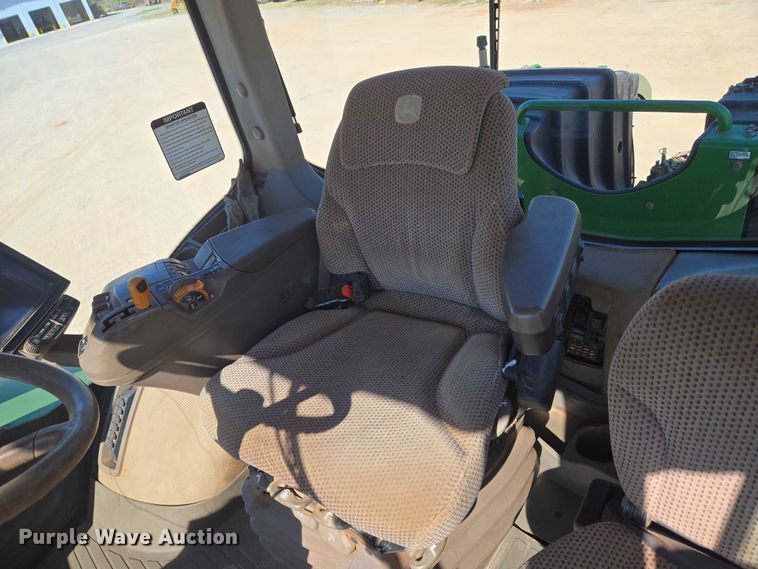 image for item EU3892 2018 John Deere 9570R Scraper Special 4WD tractor