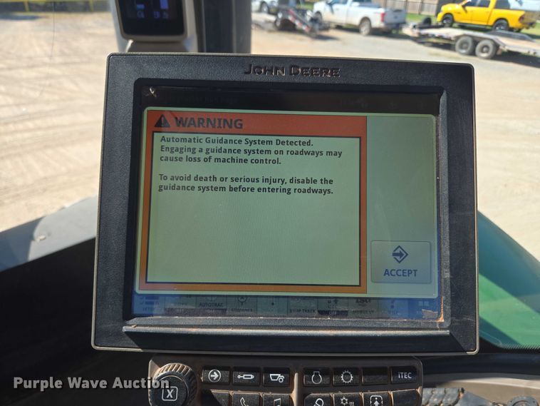 image for item EU3892 2018 John Deere 9570R Scraper Special 4WD tractor