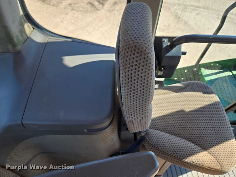 image for item EU3892 2018 John Deere 9570R Scraper Special 4WD tractor