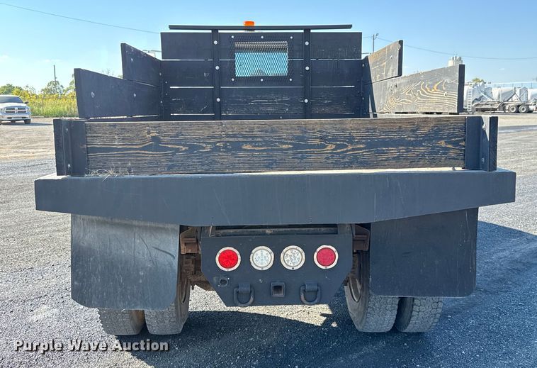 image for item EU5016 1990 International 4700  dump flatbed truck