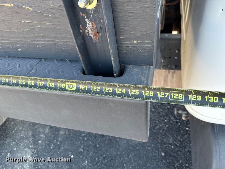 image for item EU5016 1990 International 4700  dump flatbed truck