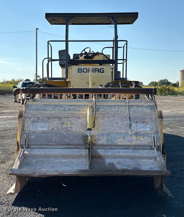 image for item EU5017 Bomag MPH 362R-2 soil stabilizer / recycler