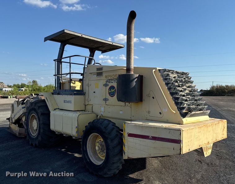 image for item EU5017 Bomag MPH 362R-2 soil stabilizer / recycler