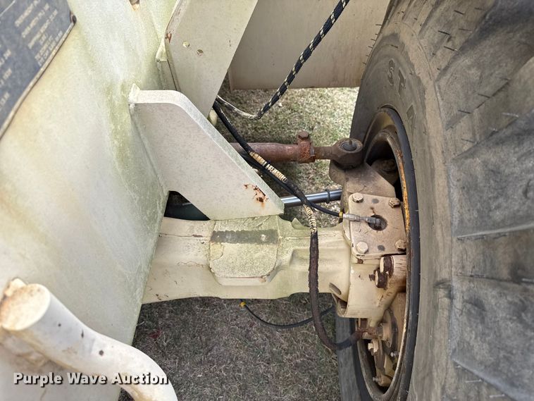 image for item EU5051 1990 Skytrak 6000M telehandler