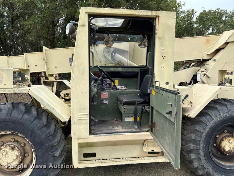 image for item EU5051 1990 Skytrak 6000M telehandler