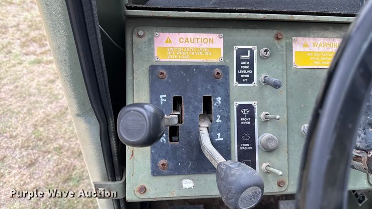 image for item EU5051 1990 Skytrak 6000M telehandler