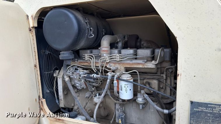 image for item EU5051 1990 Skytrak 6000M telehandler