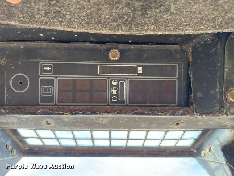 image for item EU5054 1997 New Holland LX865 skid steer loader