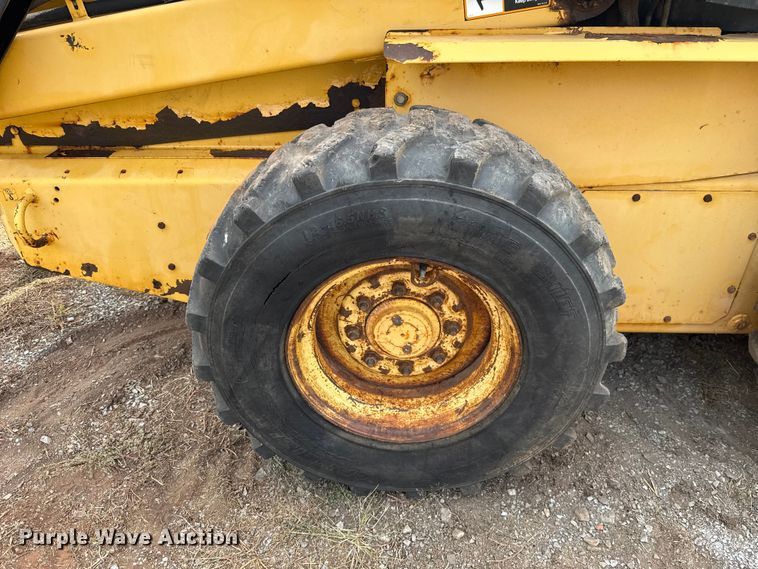 image for item EU5054 1997 New Holland LX865 skid steer loader