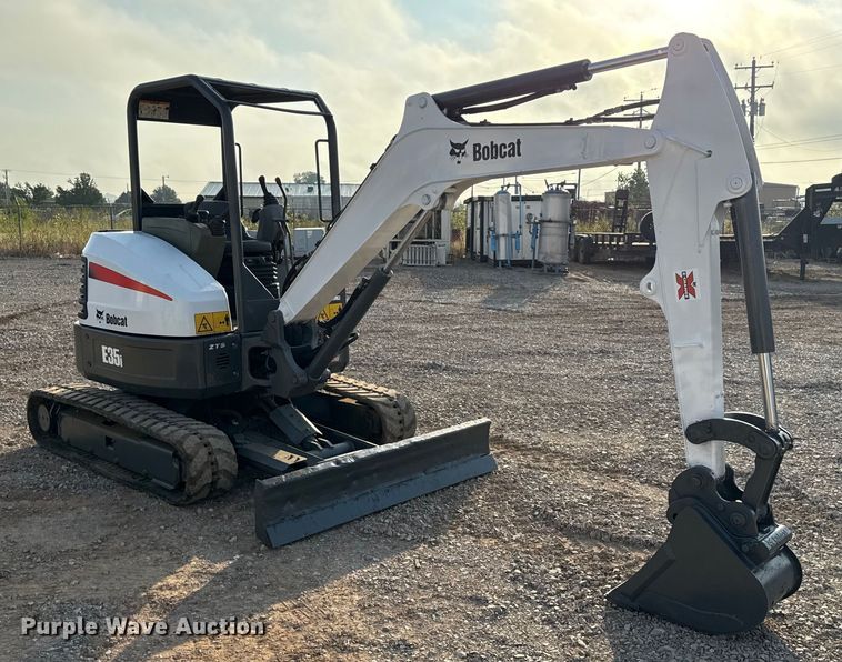 EXCAVADORA 2013 BOBCAT E35